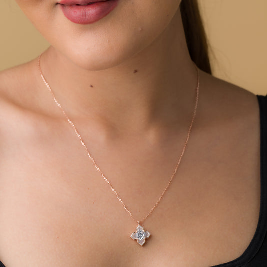 Mother Of Pearl Clover Pendant Chain - 925 Silver