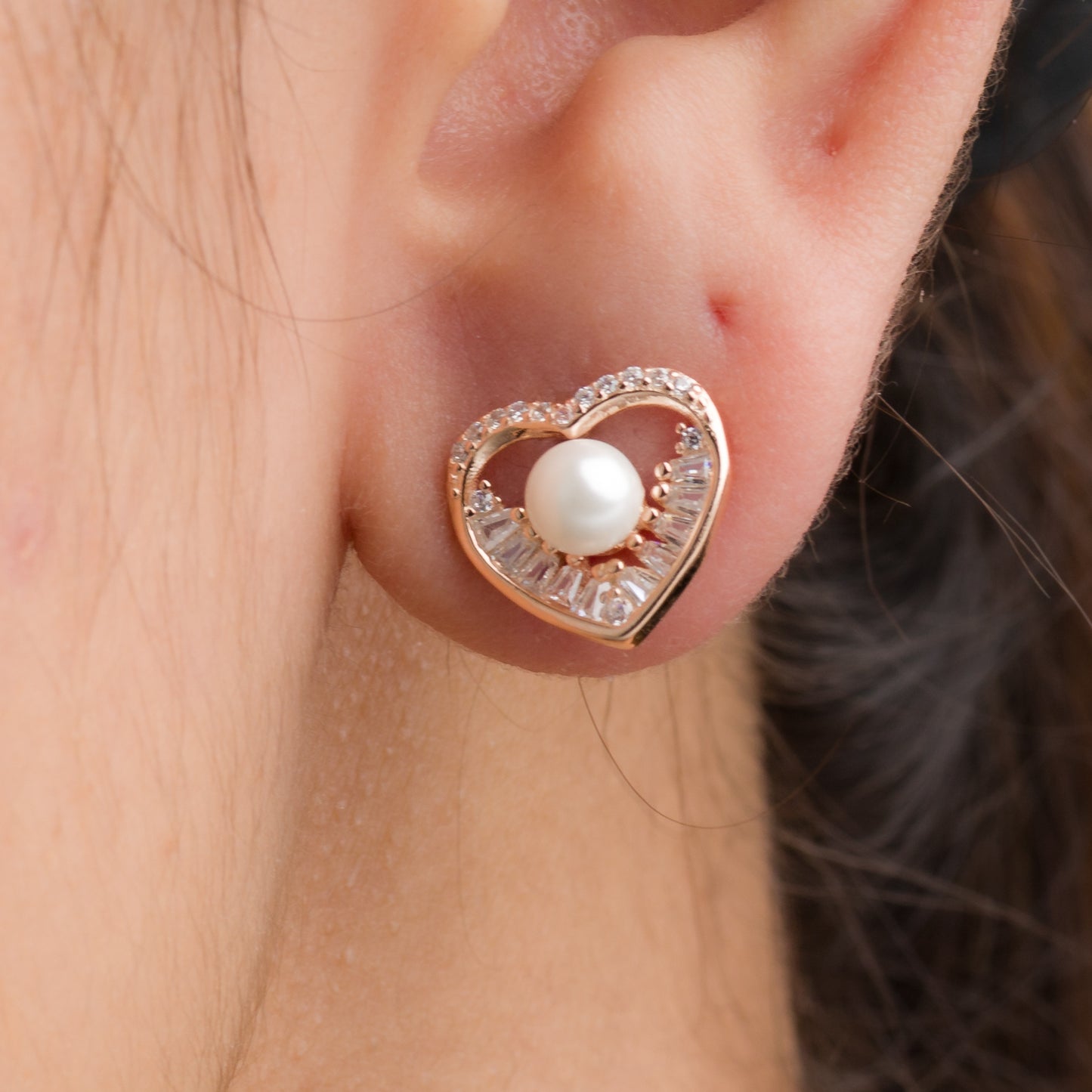 Pearl Heart Stud Earrings - 925 Silver