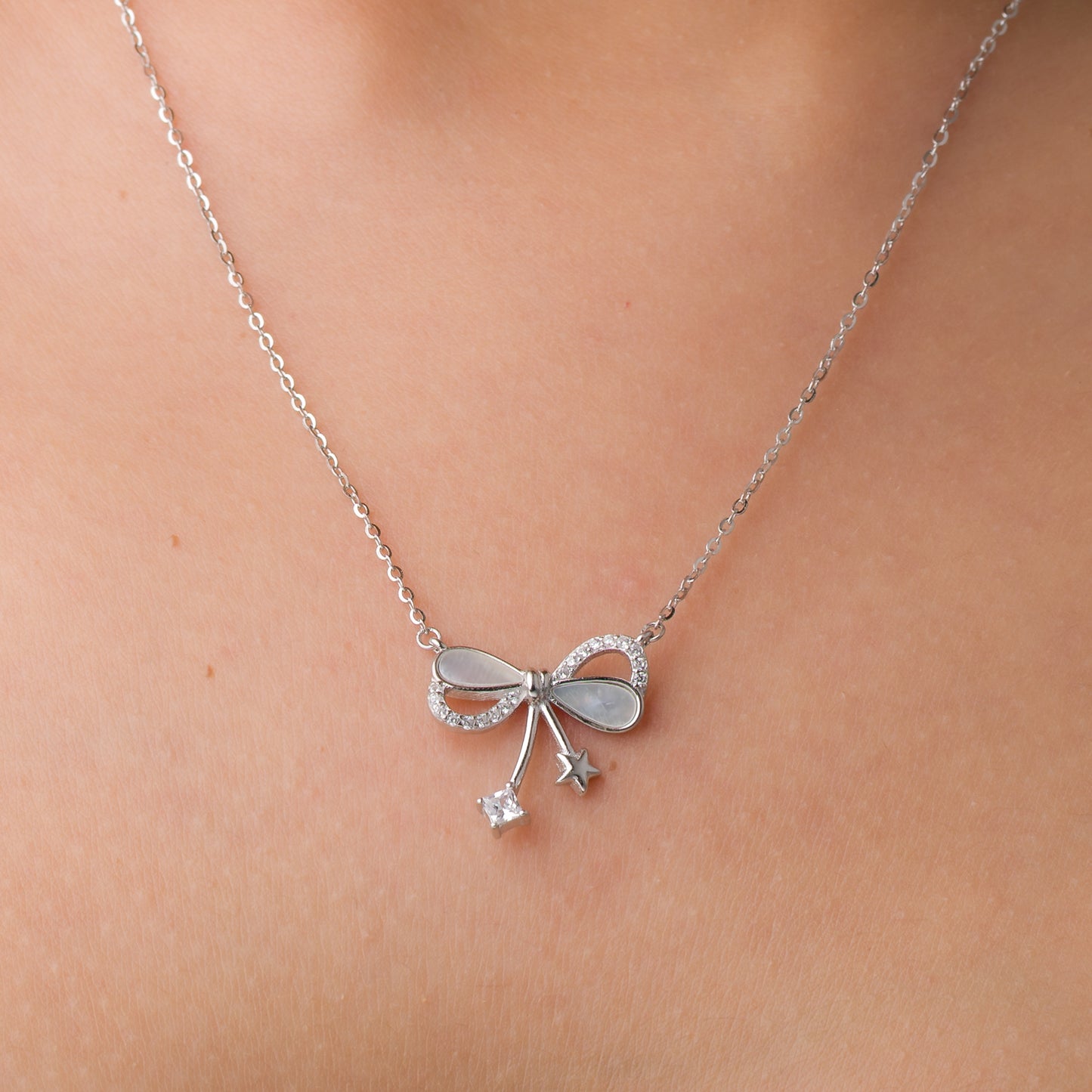 Mother Of Pearl Bow Pendant Chain - 925 Silver
