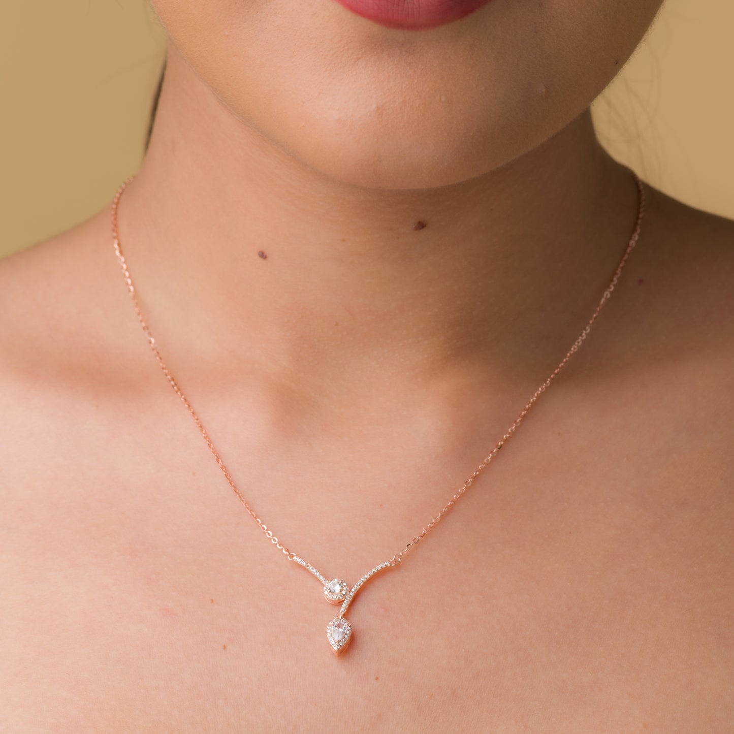 Pears Shaped Zircon Pendant Chain - 925 Silver