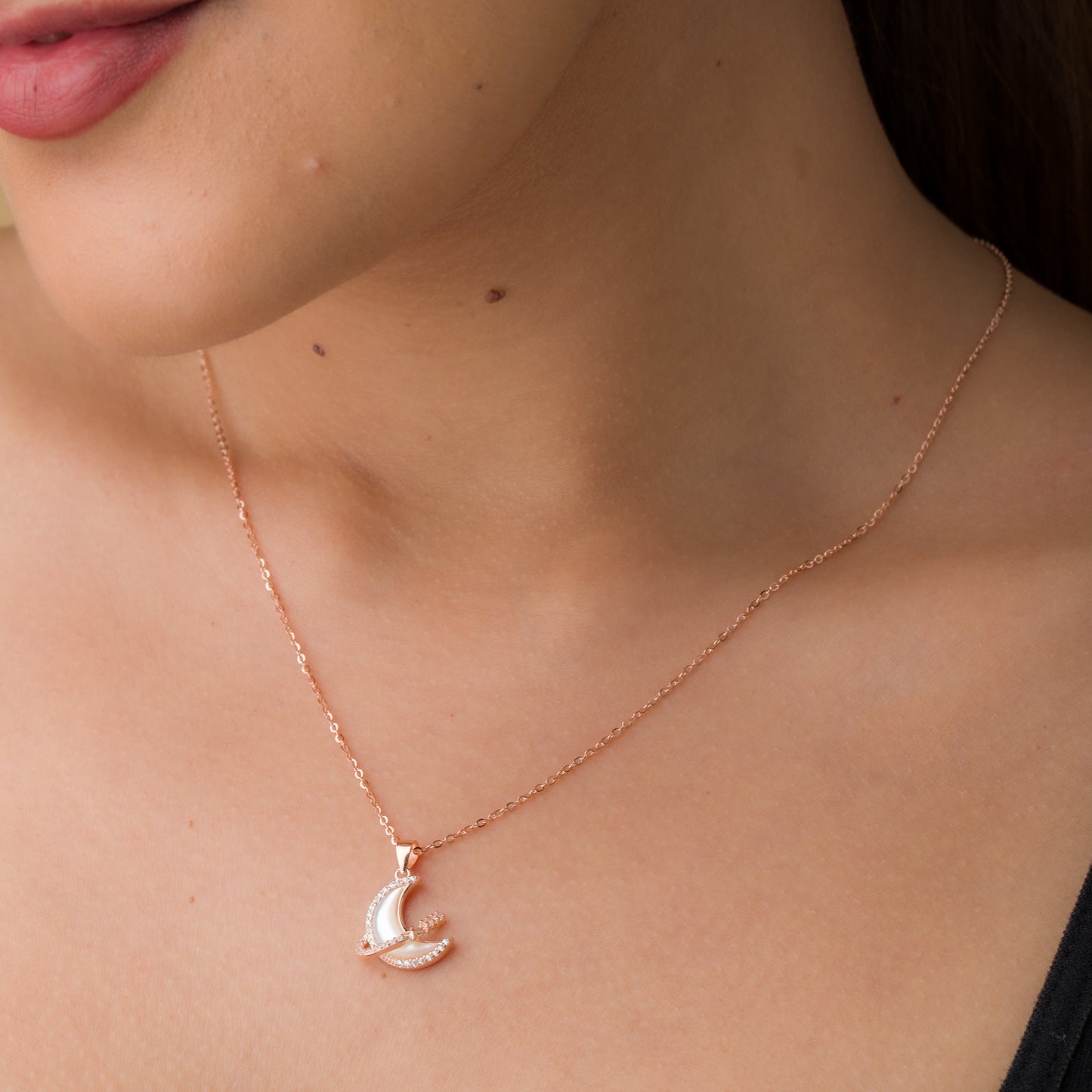 Moon Pendant Chain - 925 Silver