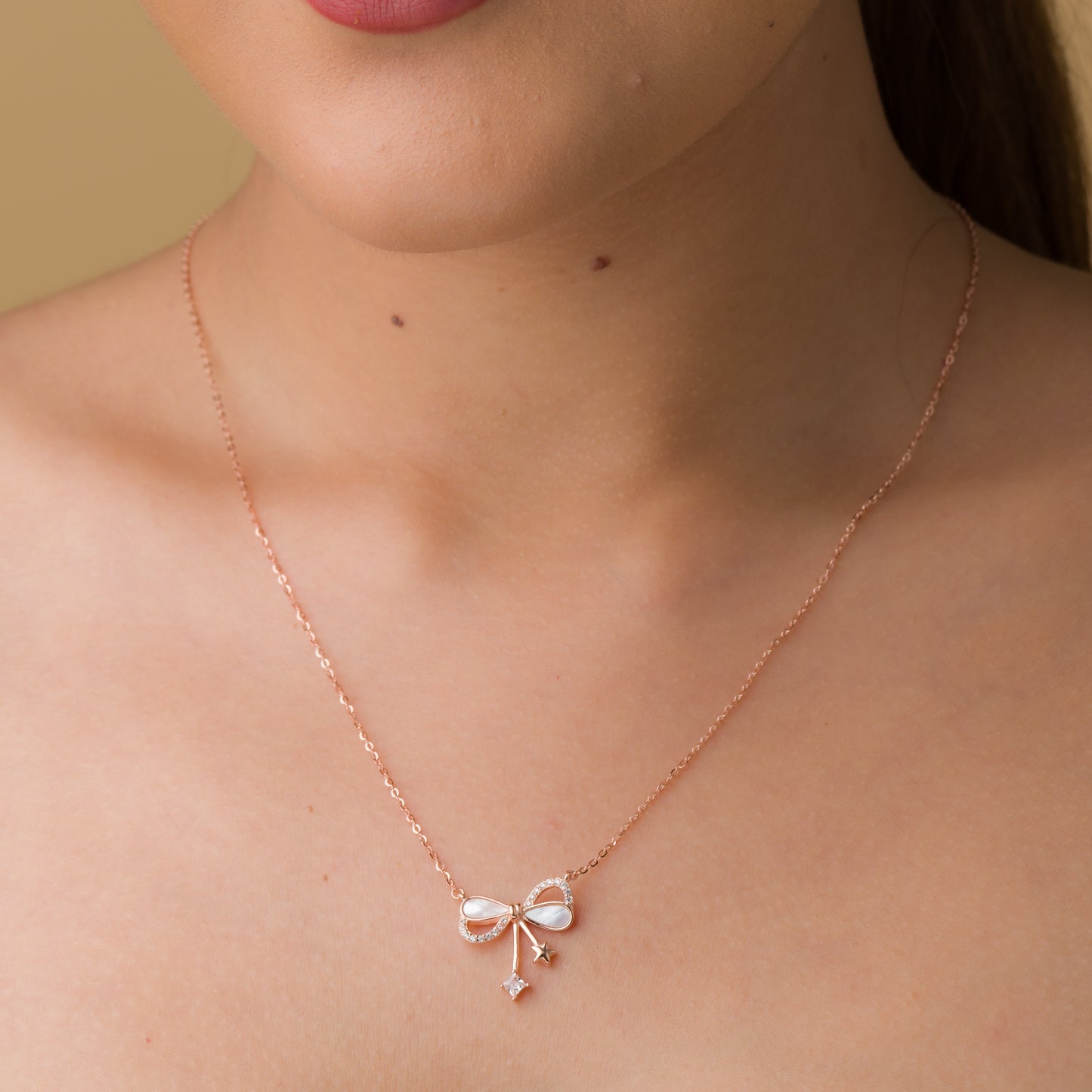 Mother Of Pearl Bow Pendant Chain - 925 Silver