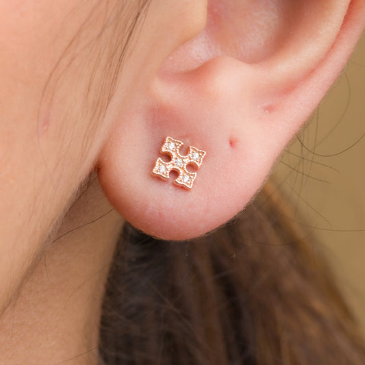 Elegant Zircon Stud Earrings - 925 Silver